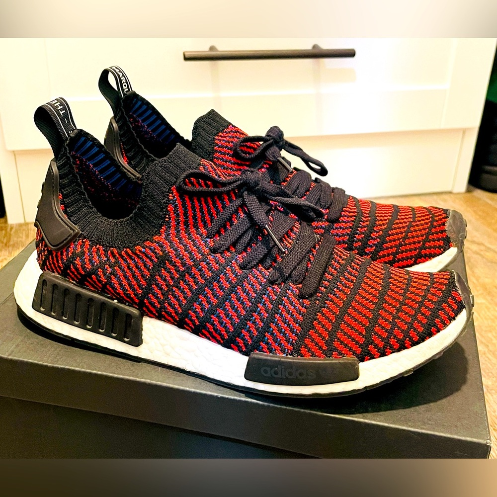 MINTY FRESH - 2017 NMD_R1 STLT Primeknit 'Red Solid' - Rare! US Mens Sz 11